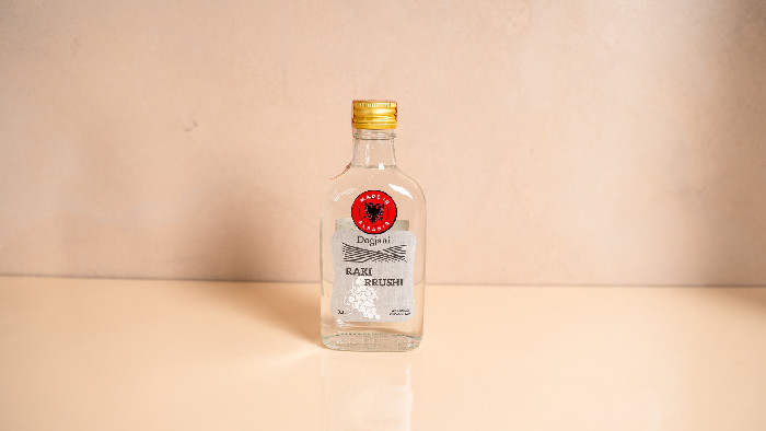 Dogjani RAKI RRUSHI 200ml :: FARA´S FARM